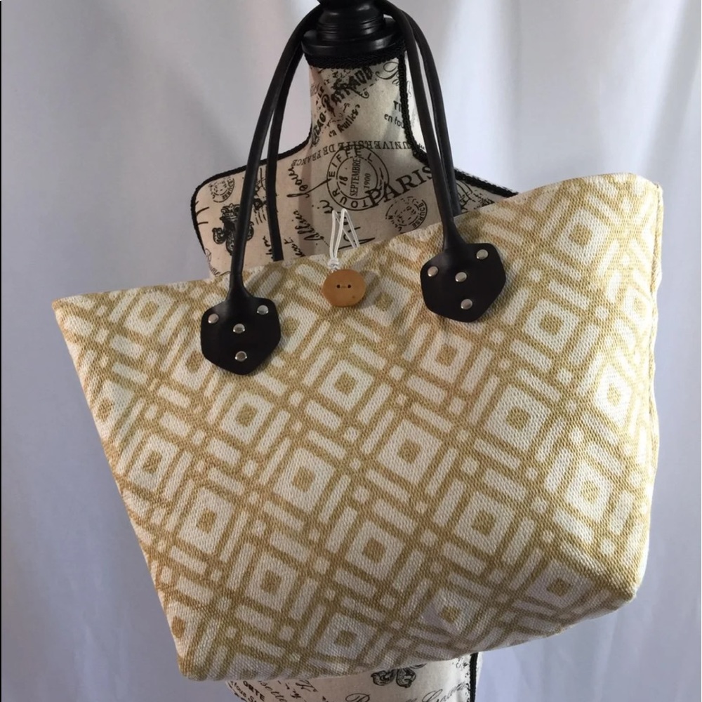 Large canvas tan tote/purse/bag